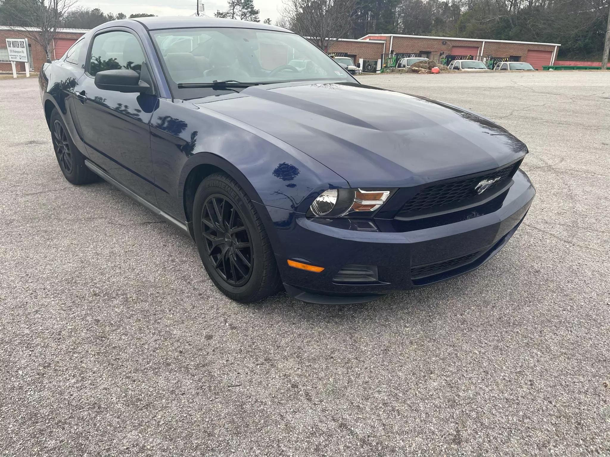 2010 FORD MUSTANG